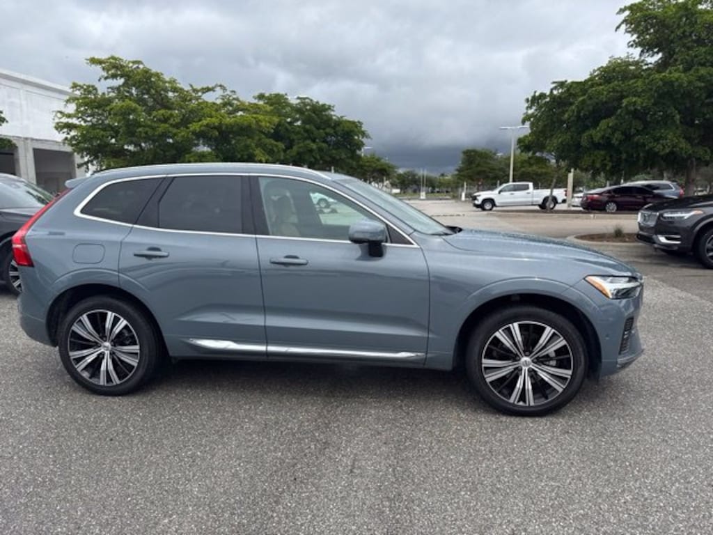 Used 2022 Volvo XC60 B5 Inscription SUV