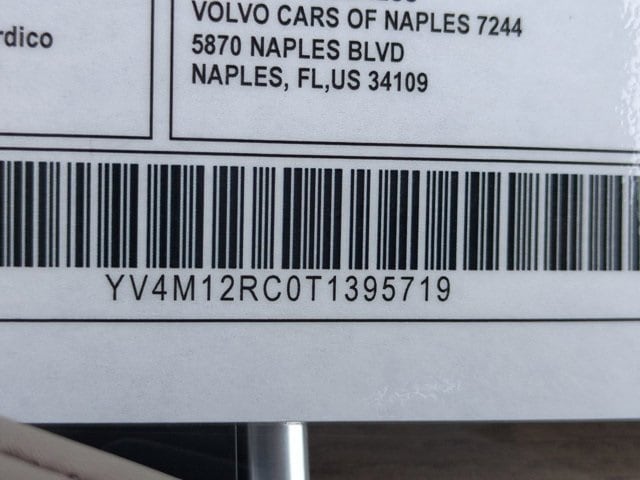 2026 Volvo XC60 Plus - Photo 31