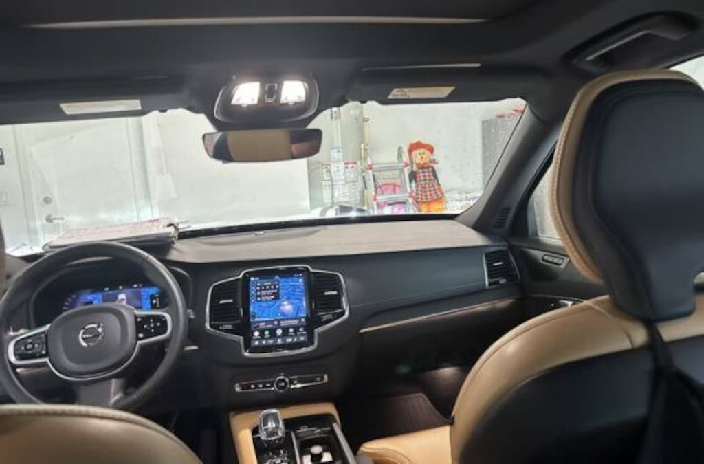 Certified 2025 Volvo XC90 Plug-In Hybrid T8 Ultra SUV