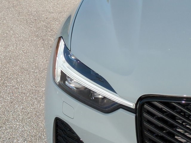 2026 Volvo XC60 Plus - Photo 11