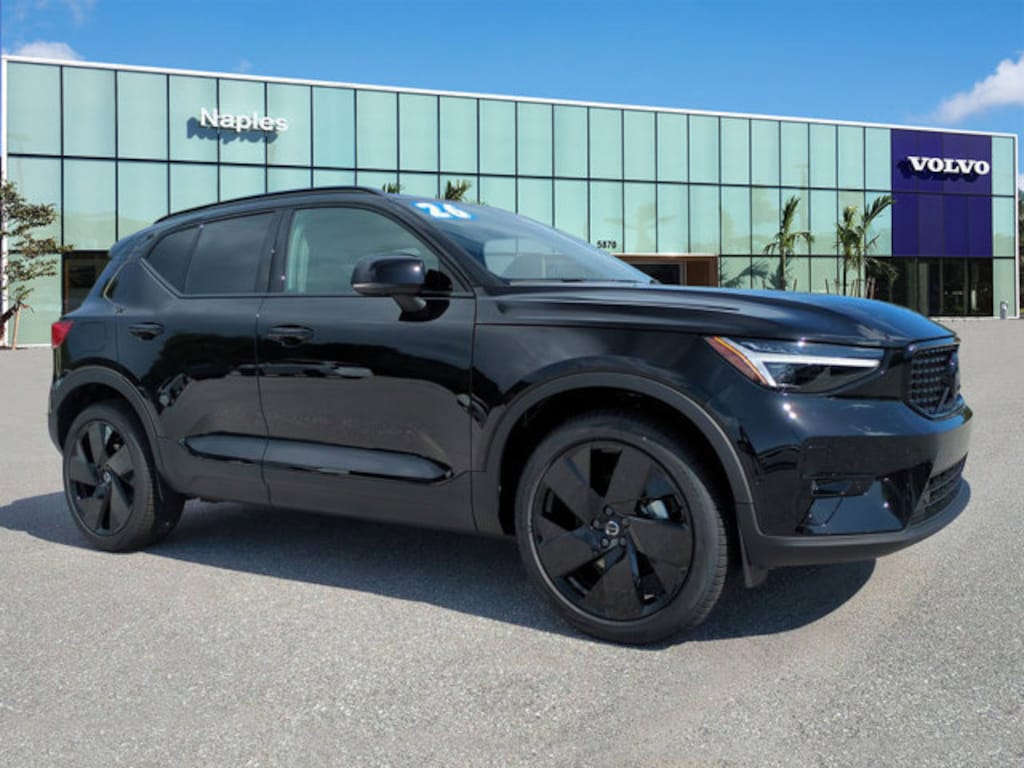 New 2026 Volvo XC40 B5 Ultra Black Edition SUV