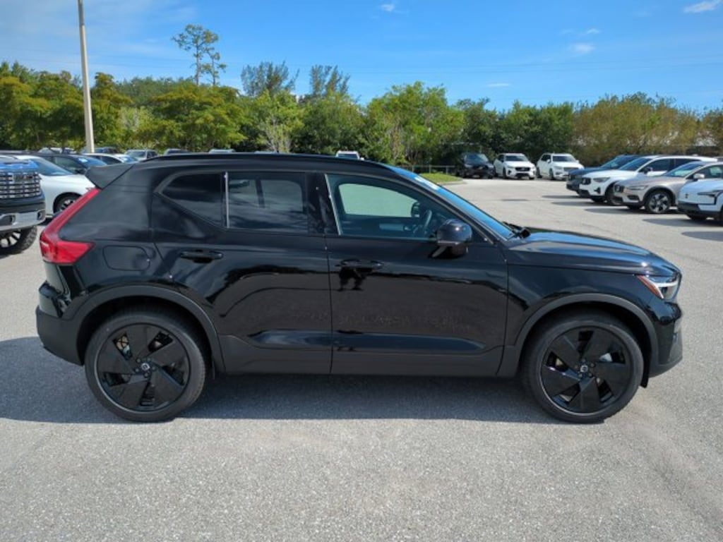 New 2026 Volvo XC40 B5 Ultra Black Edition SUV