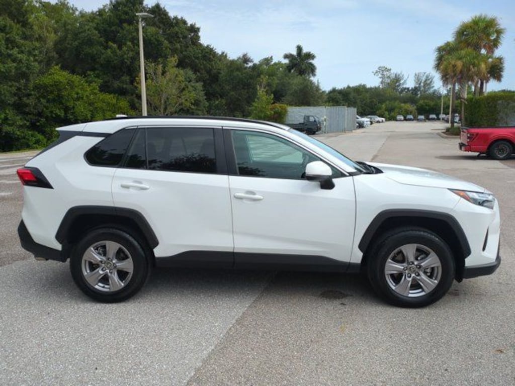 Used 2025 Toyota RAV4 XLE SUV