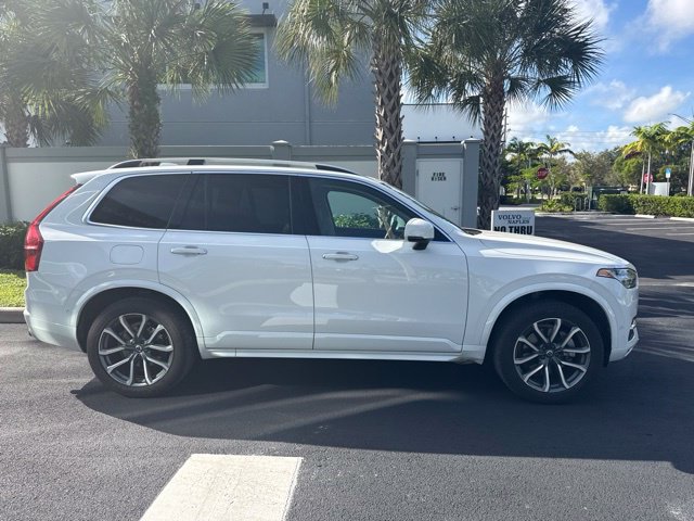 Used 2018 Volvo XC90 T5 Momentum SUV