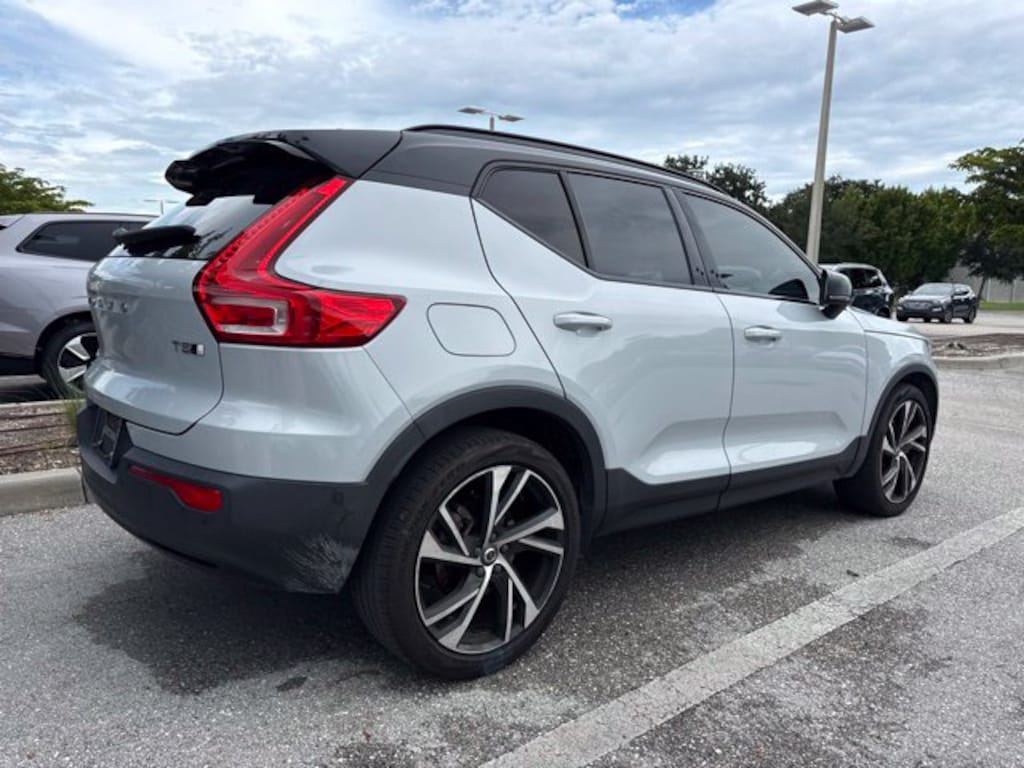 Used 2021 Volvo XC40 R-Design SUV