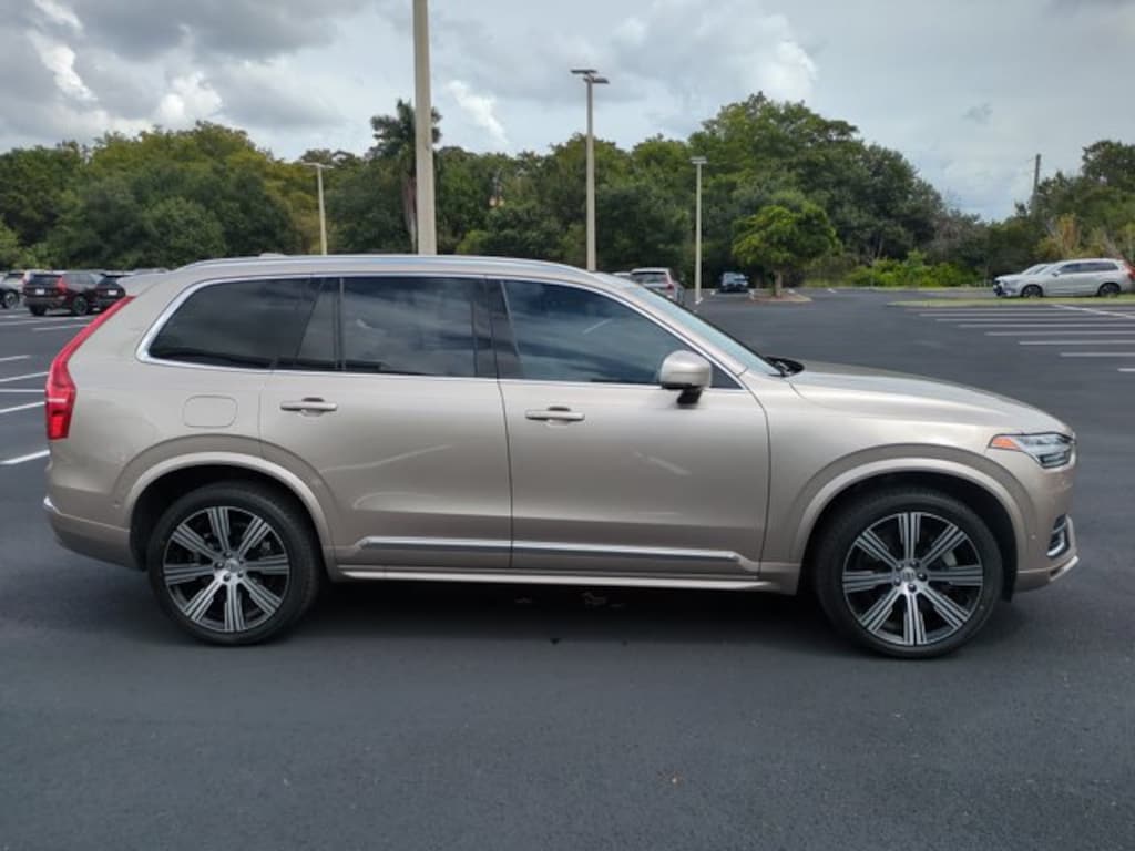 Certified 2025 Volvo XC90 Plug-In Hybrid T8 Plus SUV