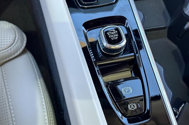 2026 Volvo XC60 Ultra - Photo 25