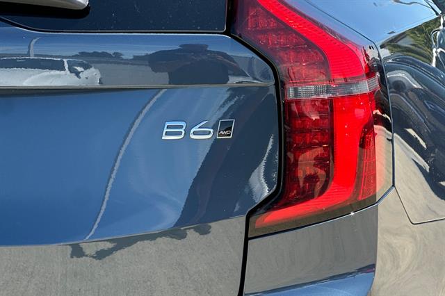 2026 Volvo XC90 Plus - Photo 33
