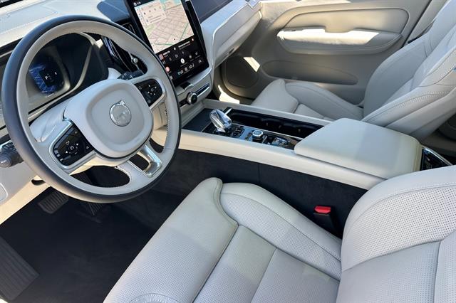 2026 Volvo XC60 Ultra - Photo 9