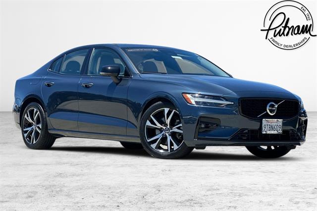 2025 Volvo S60 Sedan 
