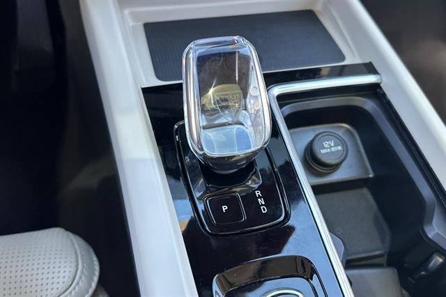 2026 Volvo XC60 Ultra - Photo 24