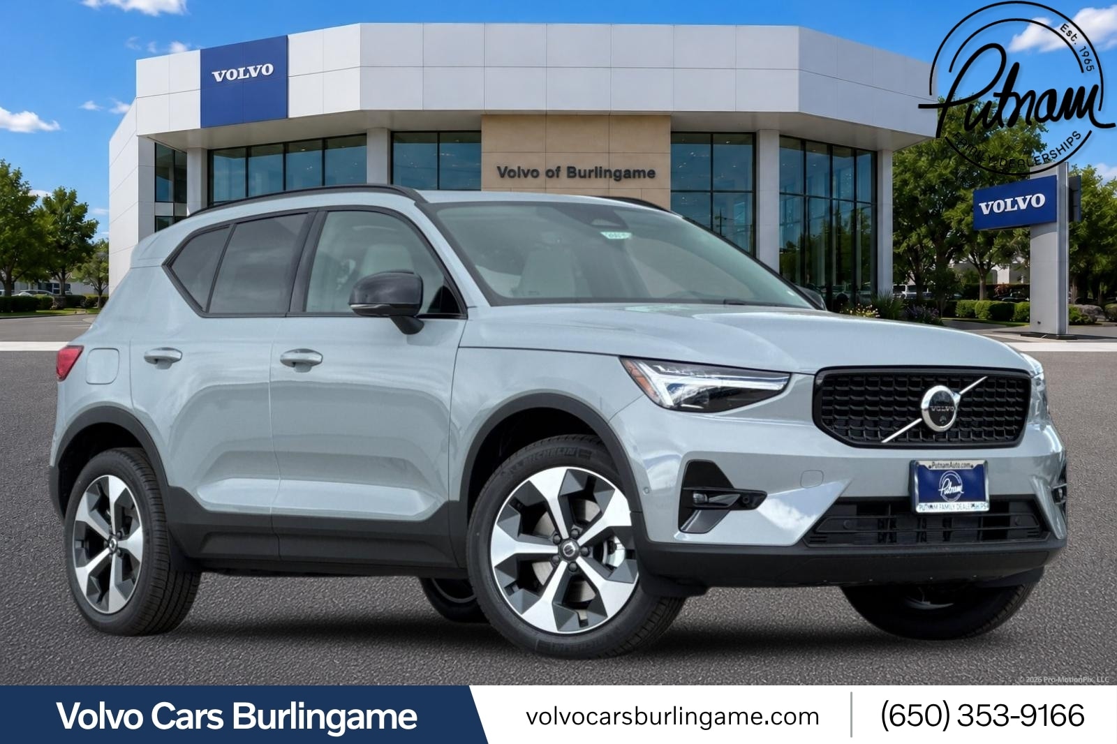2026 Volvo XC40 SUV 