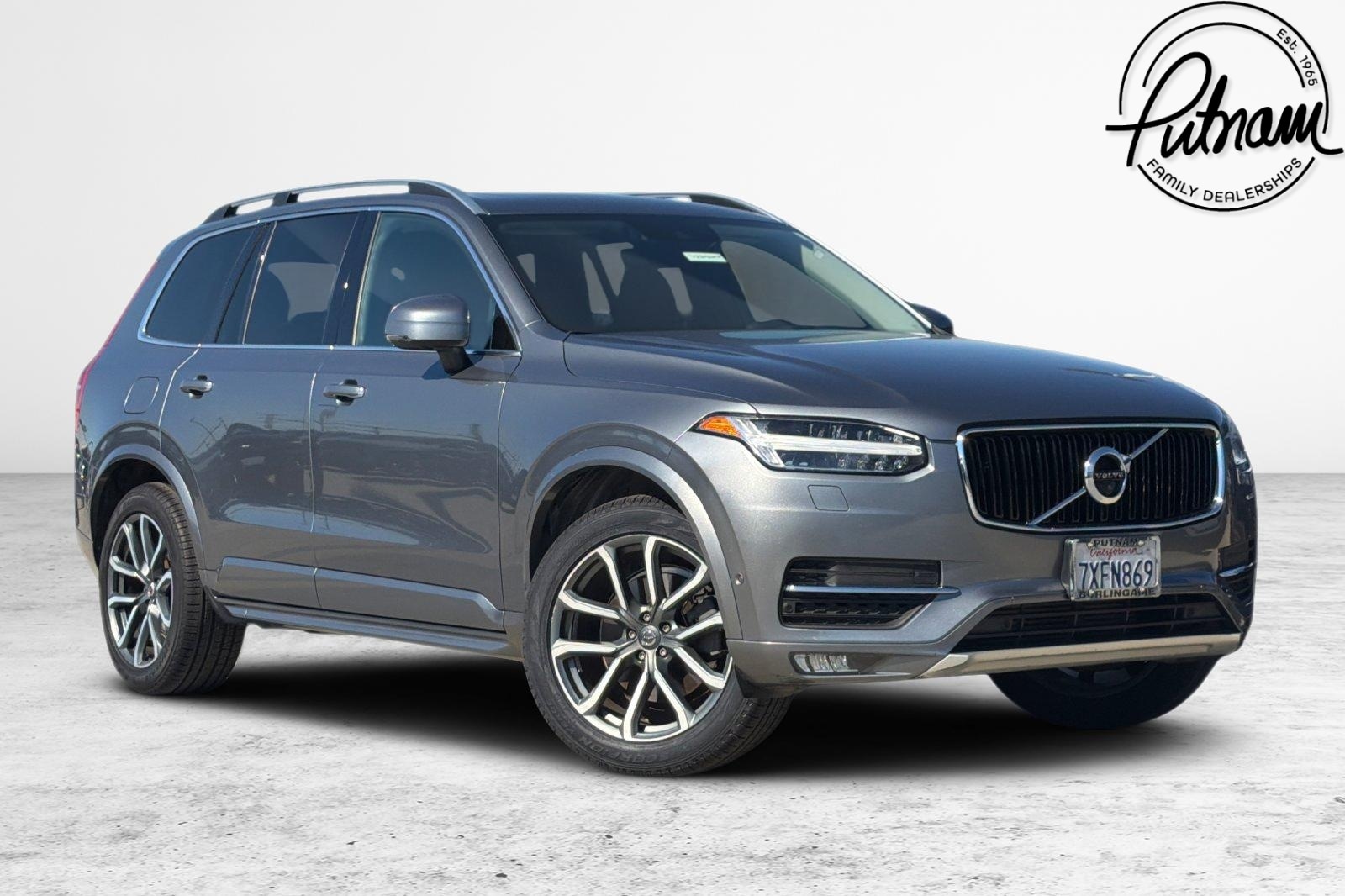 2017 Volvo XC90 Momentum