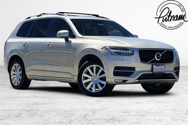 2016 Volvo XC90 Momentum