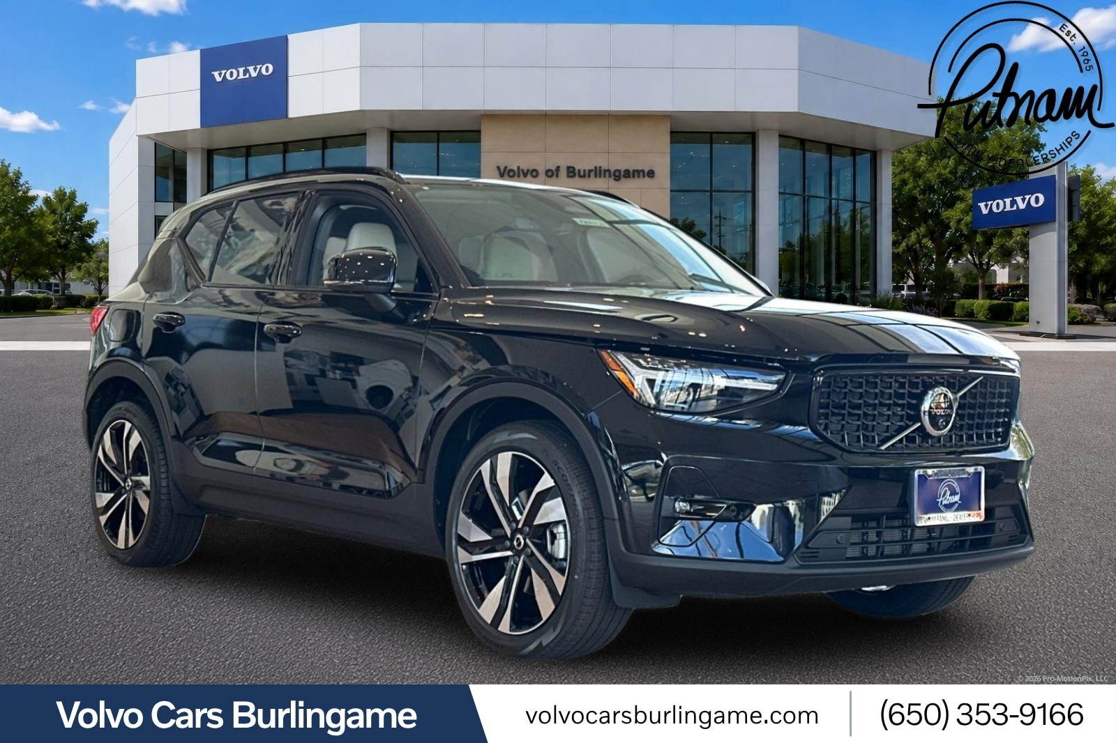 2026 Volvo XC40 SUV 