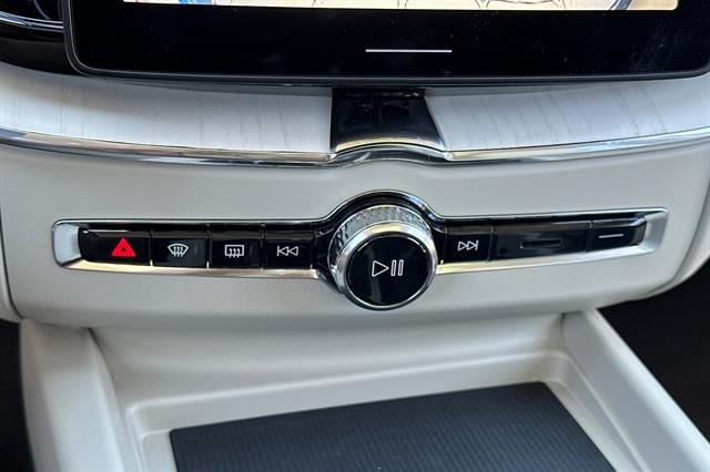 2026 Volvo XC60 Ultra - Photo 23