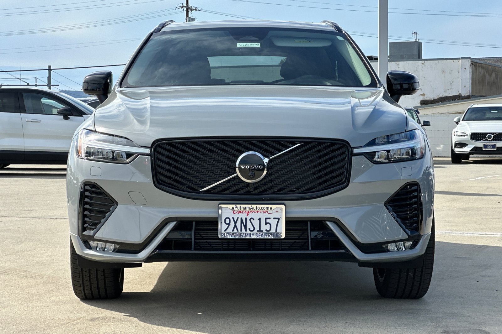 2026 Volvo XC60 Plus - Photo 8