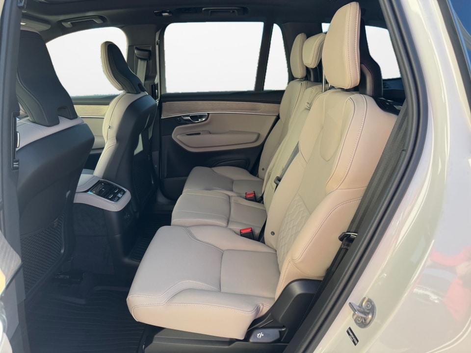 2026 Volvo XC90 Plus - Photo 13