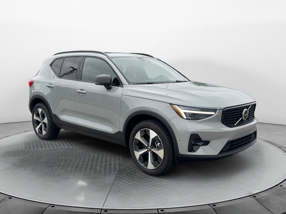 2026 Volvo XC40 Plus