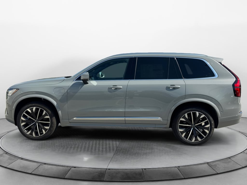 New 2026 Volvo XC90 plug-in hybrid T8 Plus 7-Seater SUV