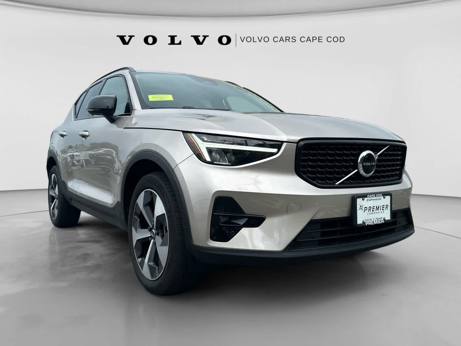 2023 Volvo XC40