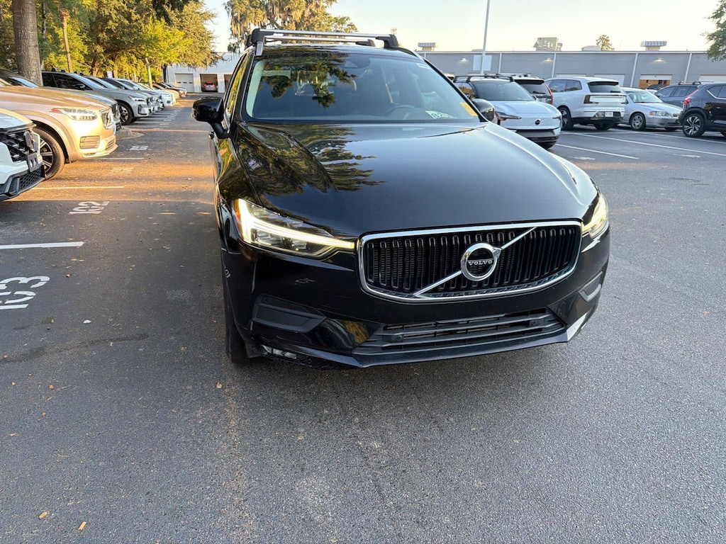 Used 2021 Volvo XC60 Momentum SUV
