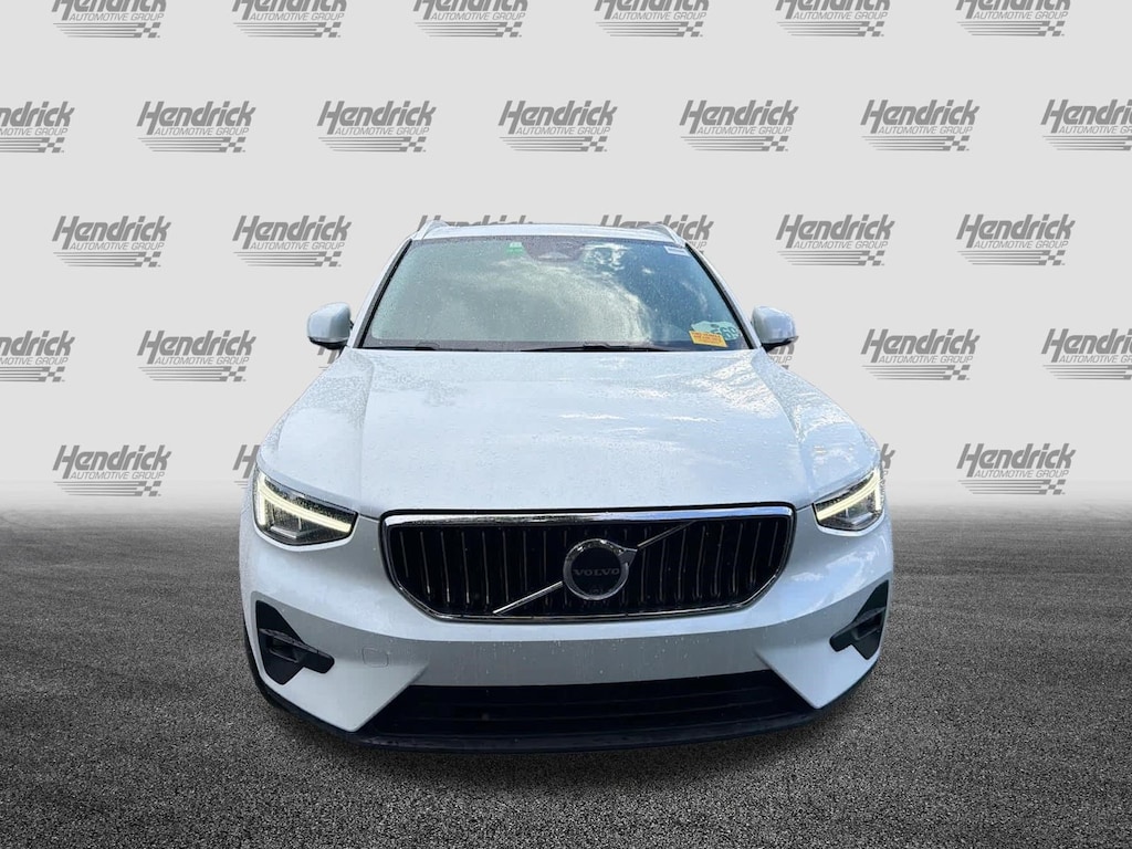 Certified 2024 Volvo XC40 Plus Bright Theme SUV