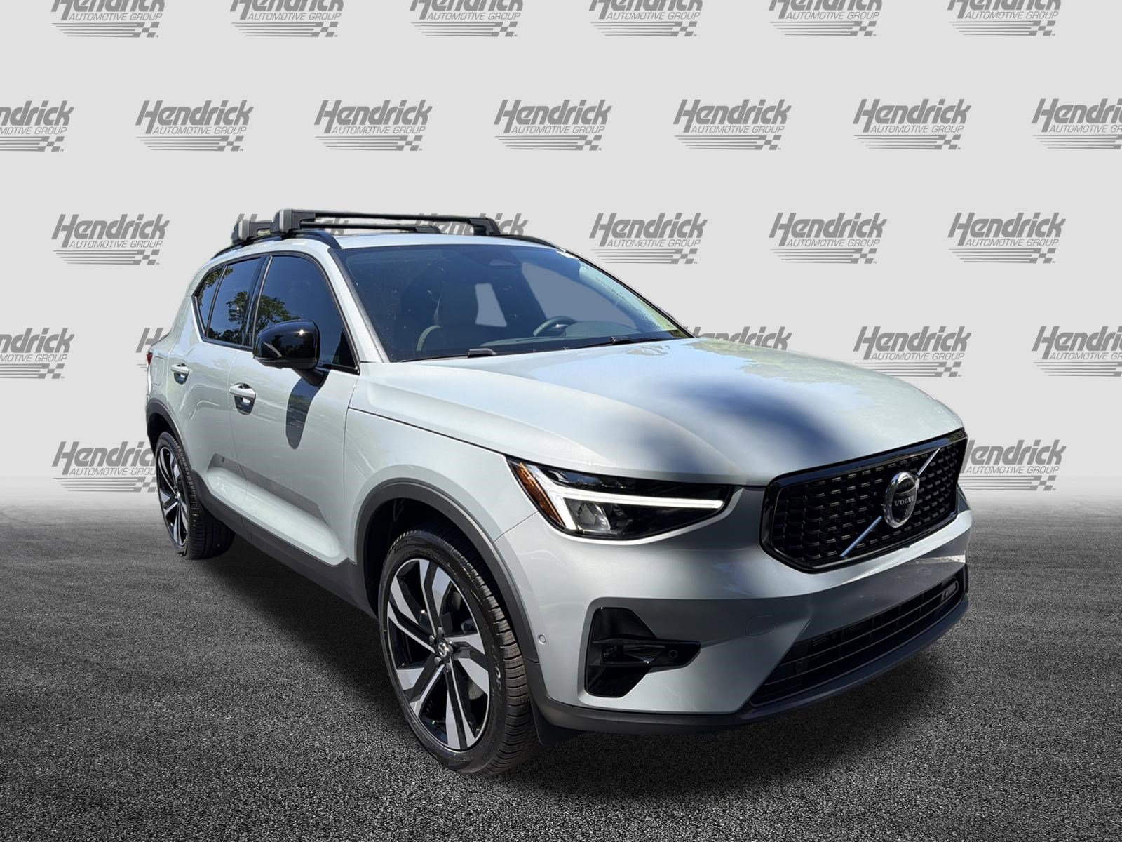 New 2026 Volvo XC40 B4 Plus SUV