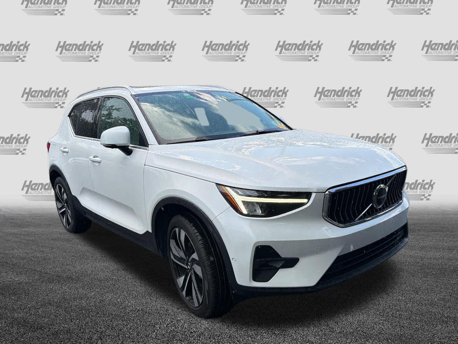 2024 Volvo XC40 Plus Bright Theme SUV