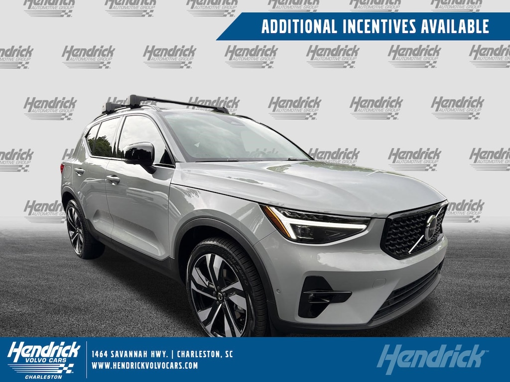New 2026 Volvo XC40 B5 Ultra SUV