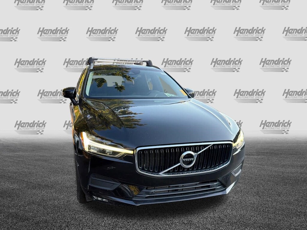 Used 2021 Volvo XC60 Momentum SUV