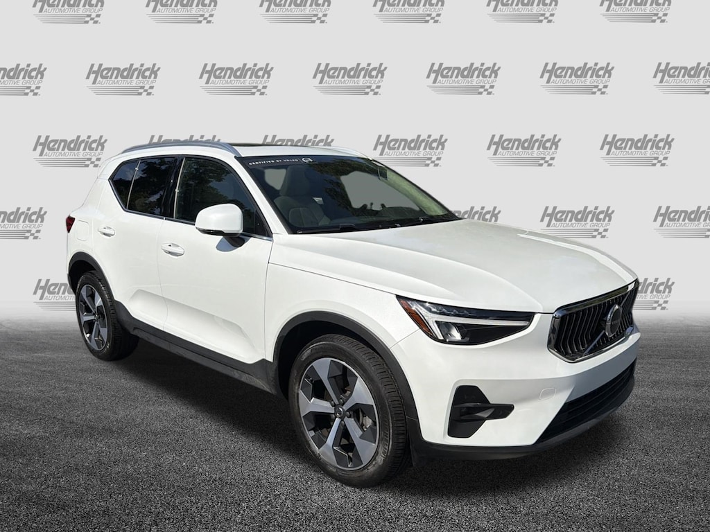 Certified 2023 Volvo XC40 Plus Bright Theme SUV