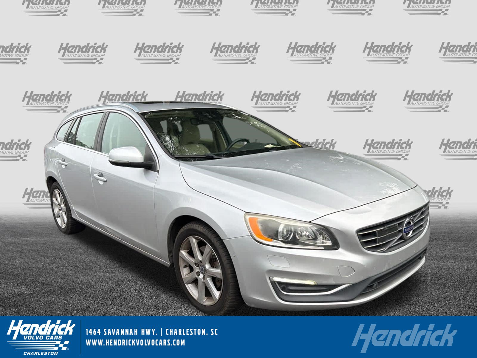2016 Volvo V60 T5 Drive-E Platinum 2016 Volvo V60 T5 Drive-E Platinum