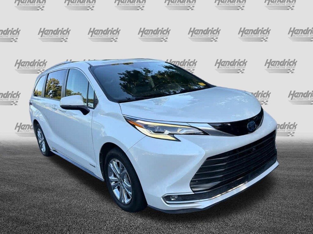 Used 2021 Toyota Sienna Platinum Minivan
