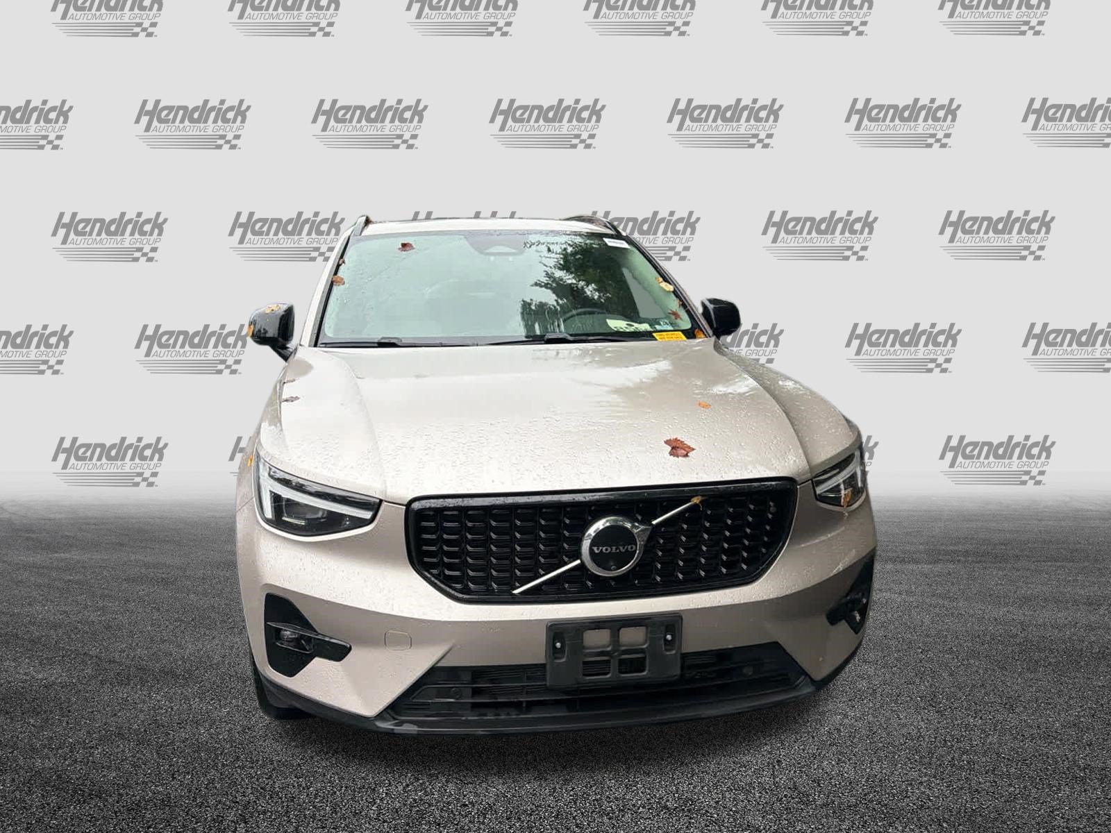 Certified 2024 Volvo XC40 Plus Dark Theme SUV