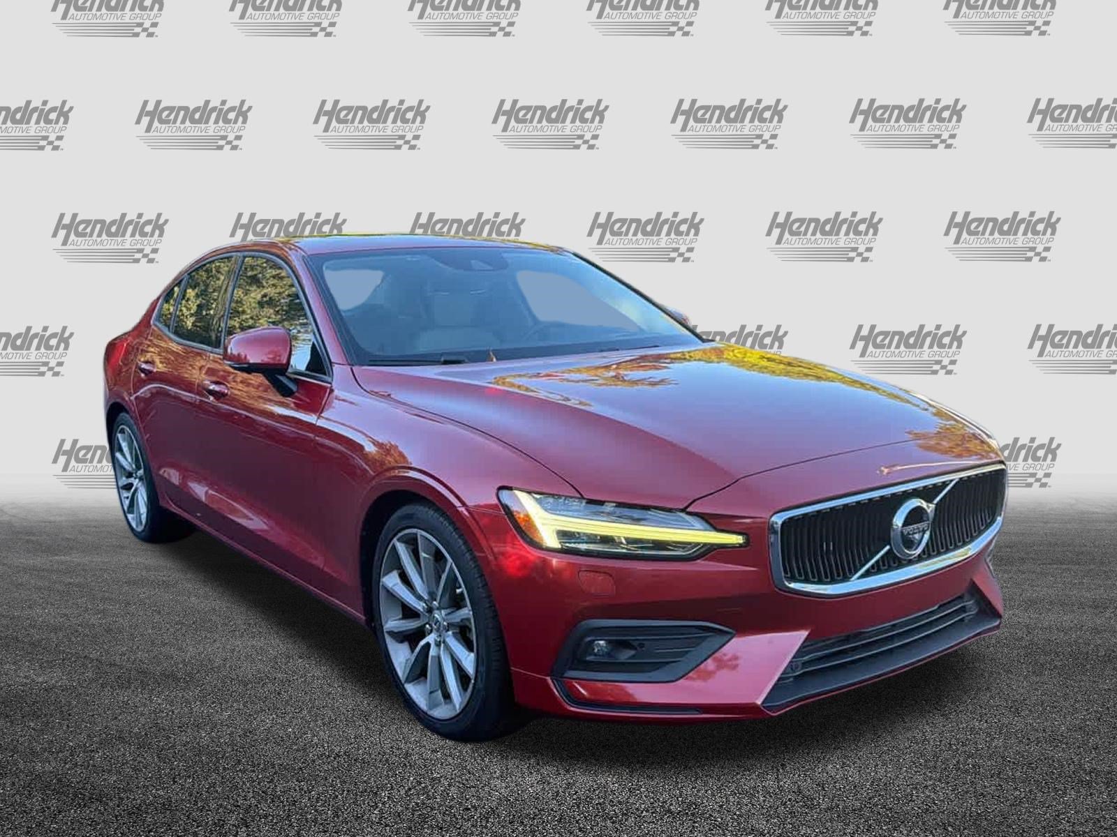 Used 2020 Volvo S60 Momentum Sedan