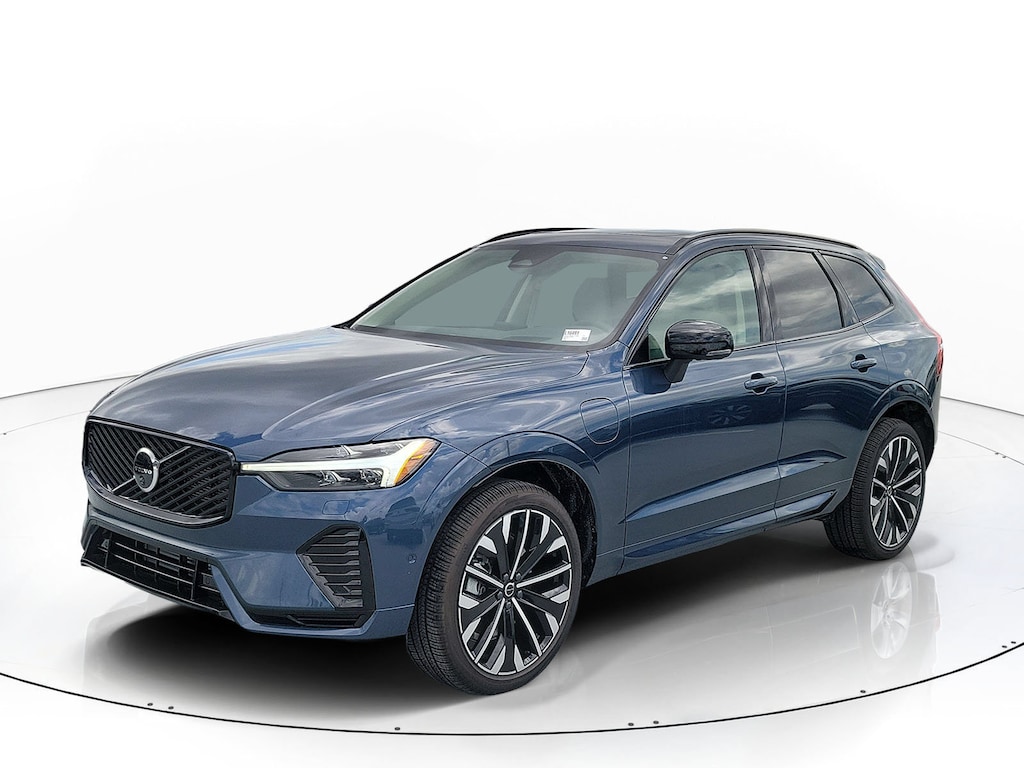 New 2026 Volvo XC60 plug-in hybrid T8 Ultra SUV