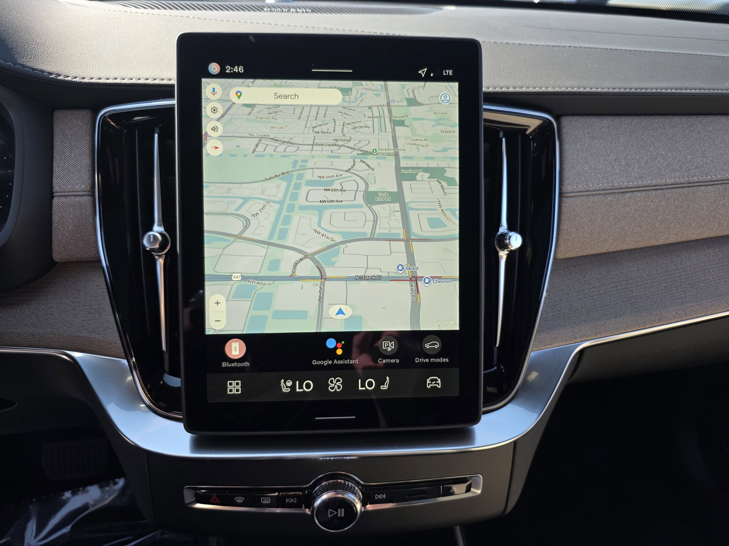 2026 Volvo XC90 Plus - Photo 16