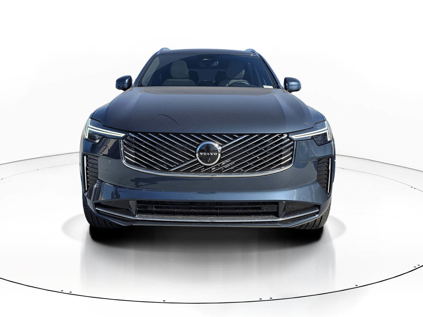2026 Volvo XC90 Plus - Photo 2