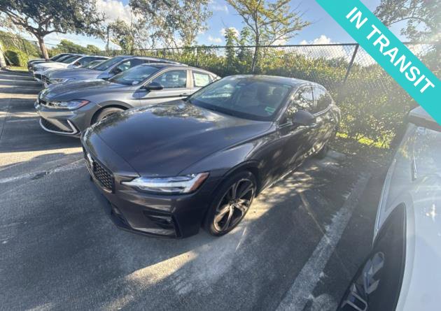 2024 Volvo S60 B5 Plus Dark Theme Sedan