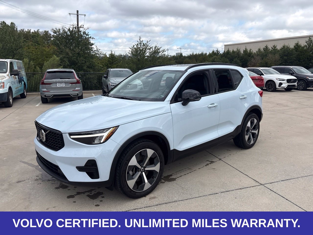 2024 Volvo XC40