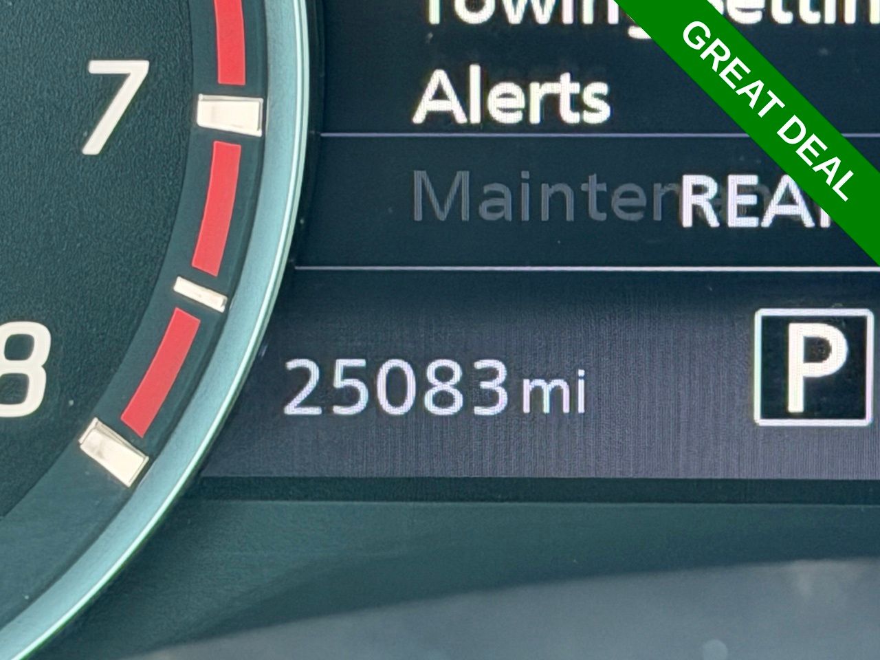 2024 Nissan Titan SV - Photo 17