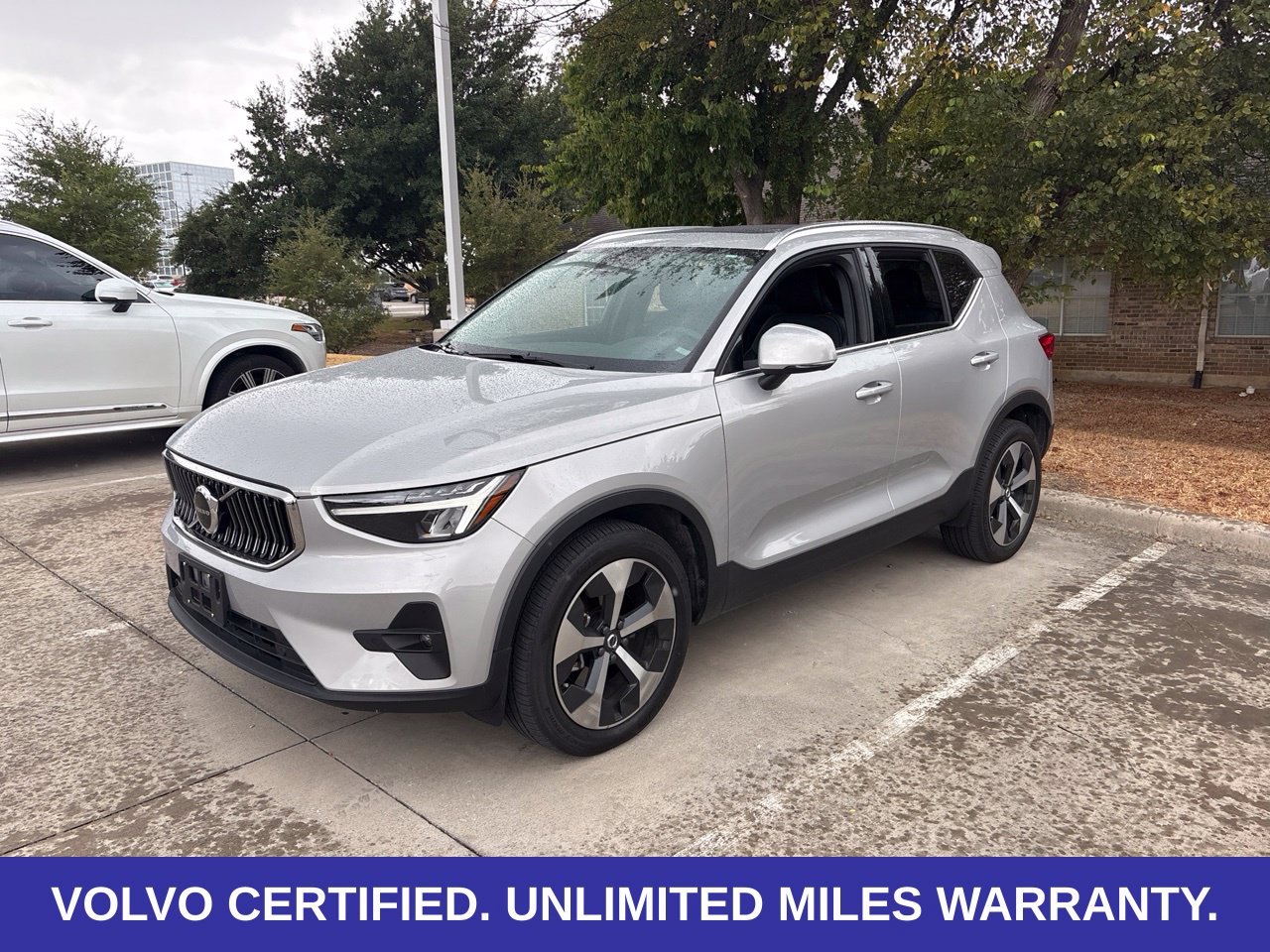 2023 Volvo XC40