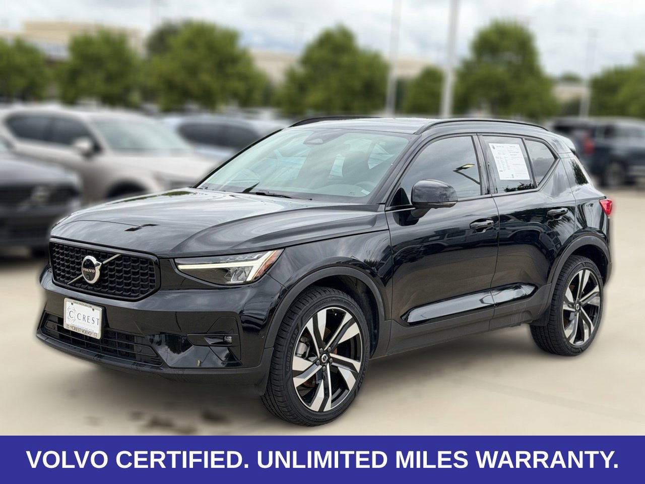 Certified 2024 Volvo XC40 B5 Plus Dark Theme SUV