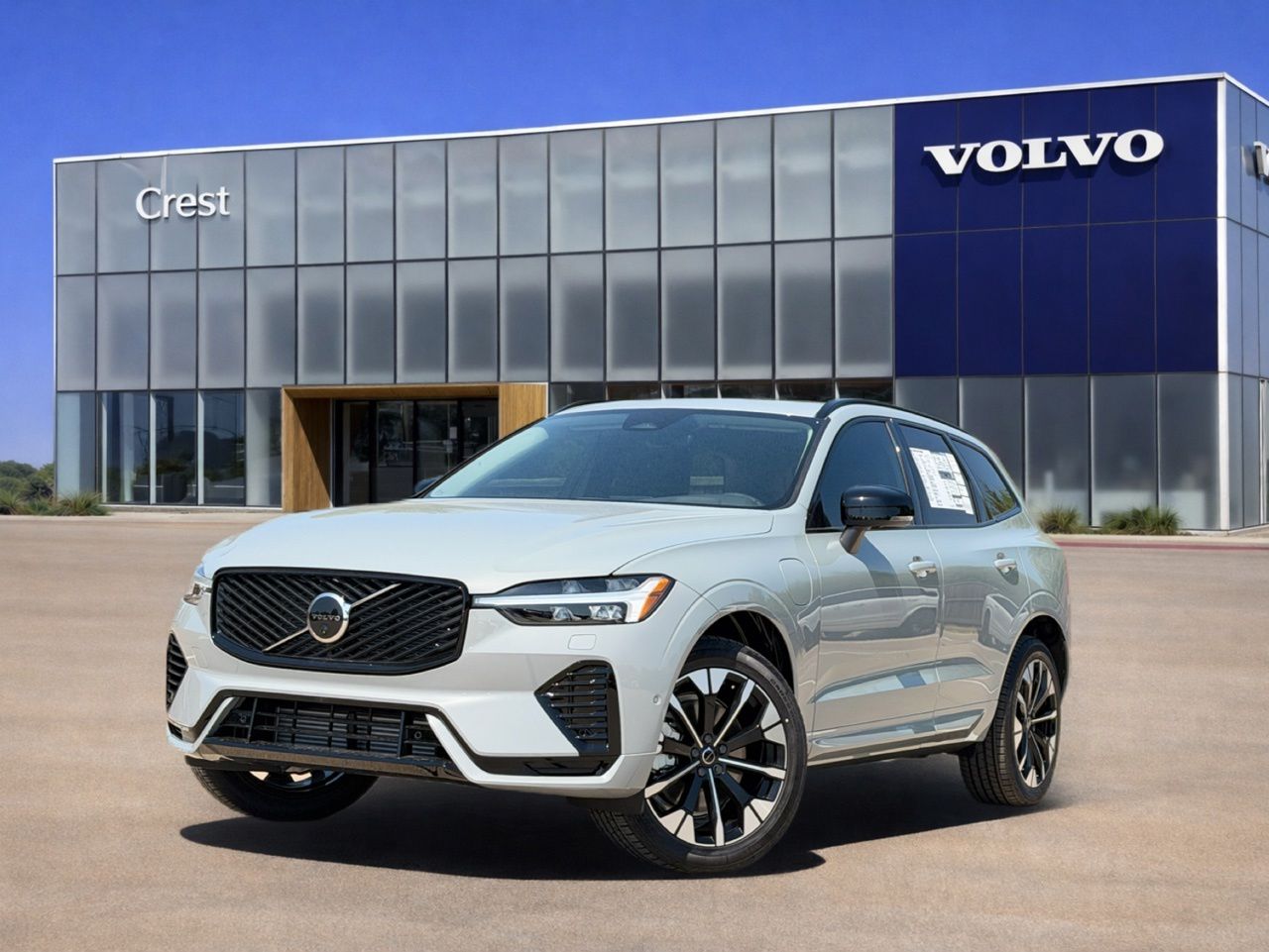 2026 Volvo XC60 plug-in hybrid T8 Plus SUV