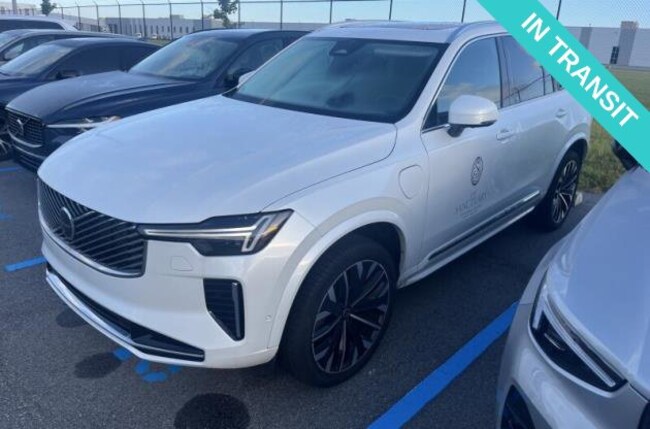2025 Volvo XC90 Plug-In Hybrid T8 Ultra SUV