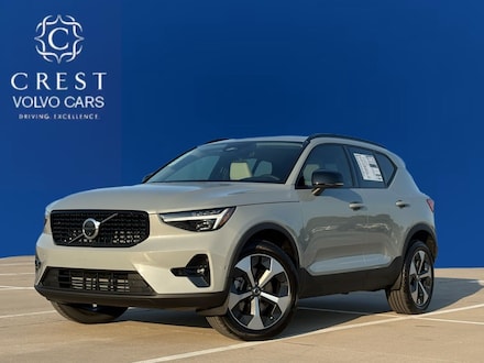 2026 Volvo XC40 B5 Plus AWD SUV
