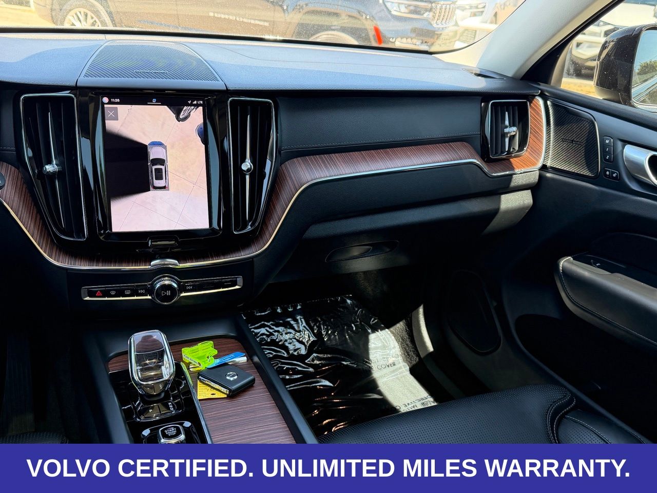 2024 Volvo XC60 Ultimate - Photo 16