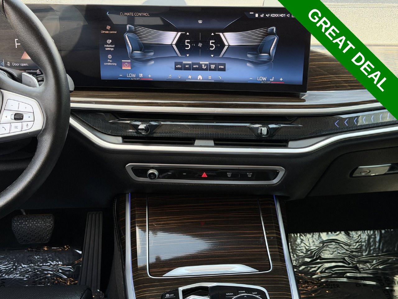 2026 BMW X7 40i - Photo 16