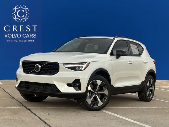 2026 Volvo XC40 B5 Plus SUV